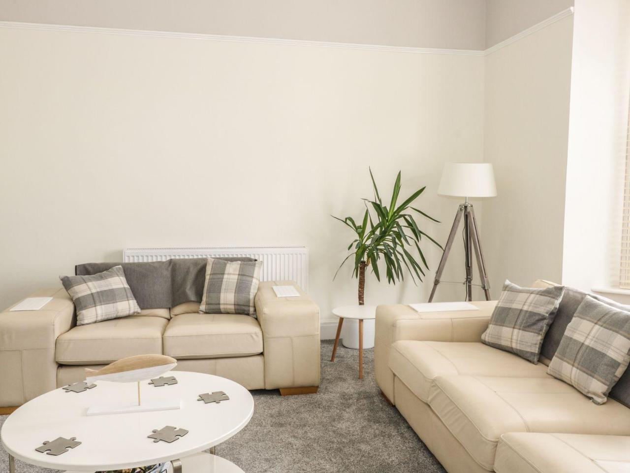 חלנדודנו Charnwood Villa מראה חיצוני תמונה
